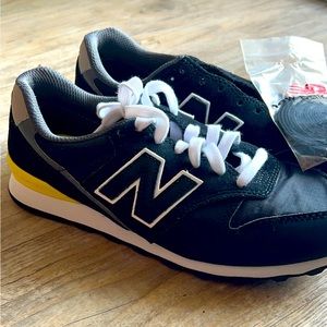 FIG-New Balances 996 Women’s